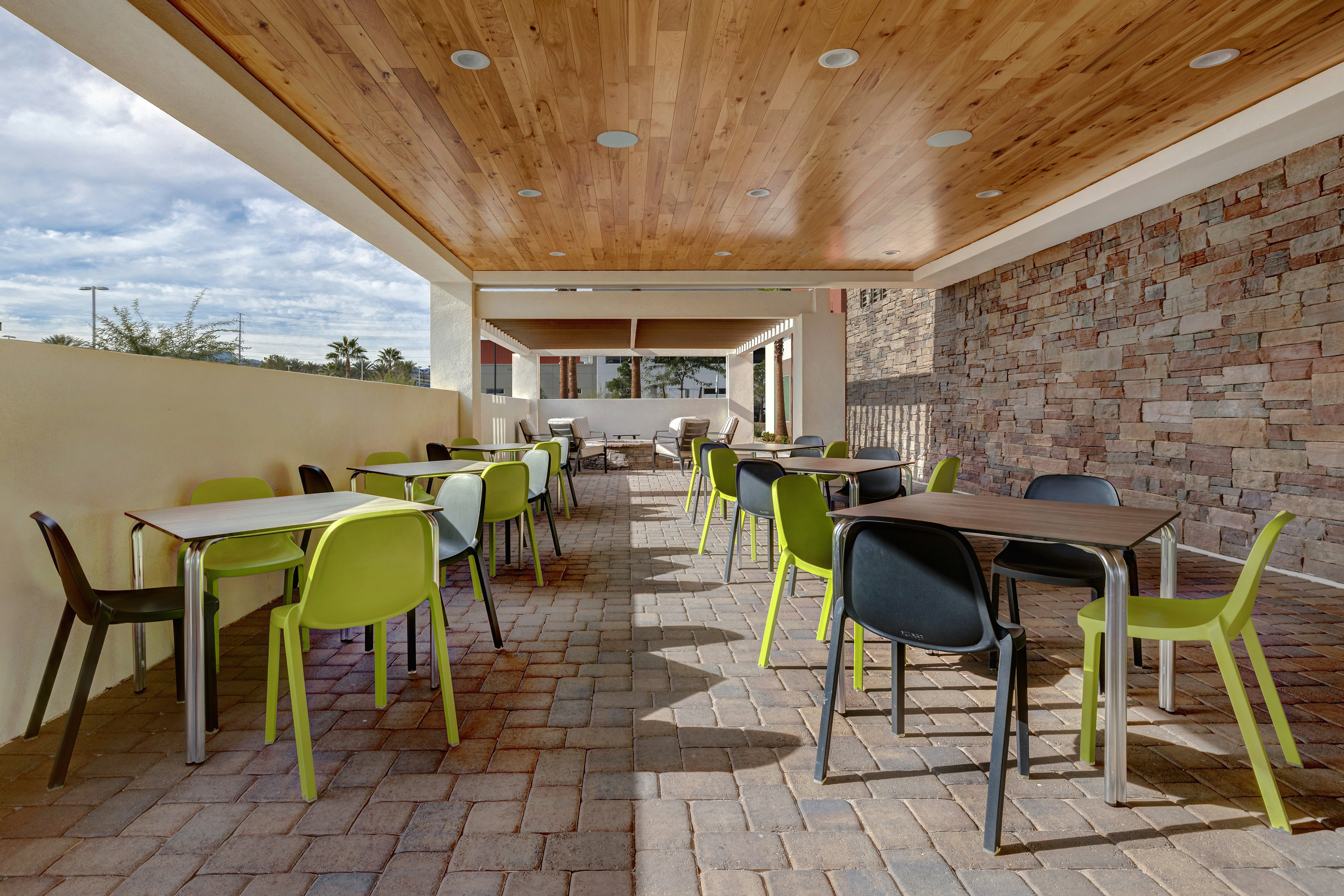 Home2 Suites by Hilton Las Vegas I-215 Curve 24/35