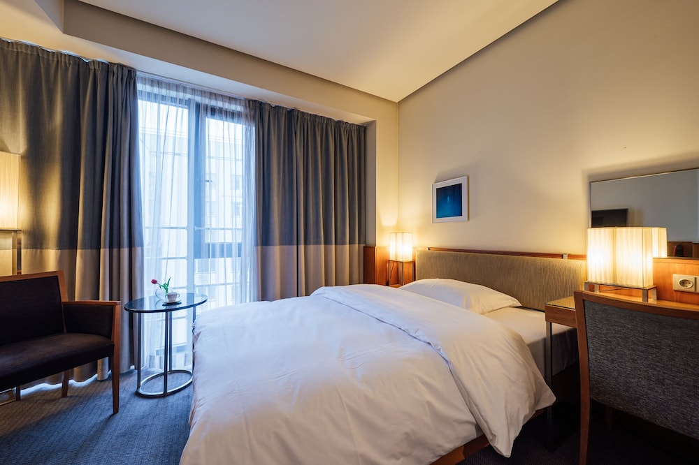 PeakTure Hotel Bucharest 27/68