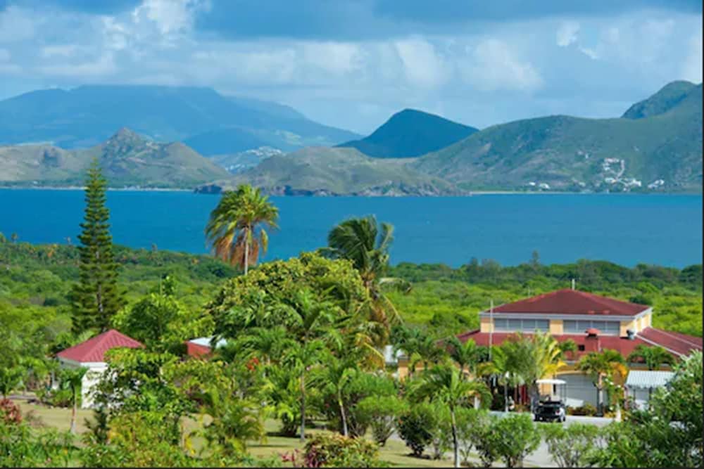 Mount Nevis Hotel and Beach Club 46/72