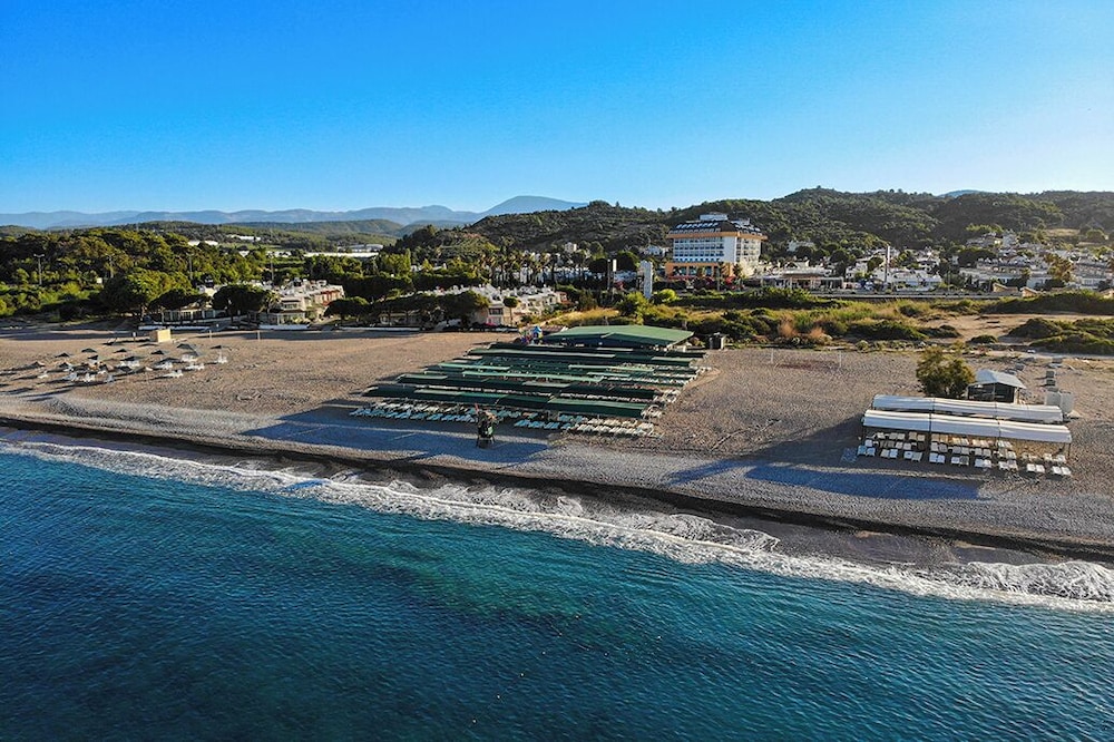 Throne Beach Resort and Spa 47/50
