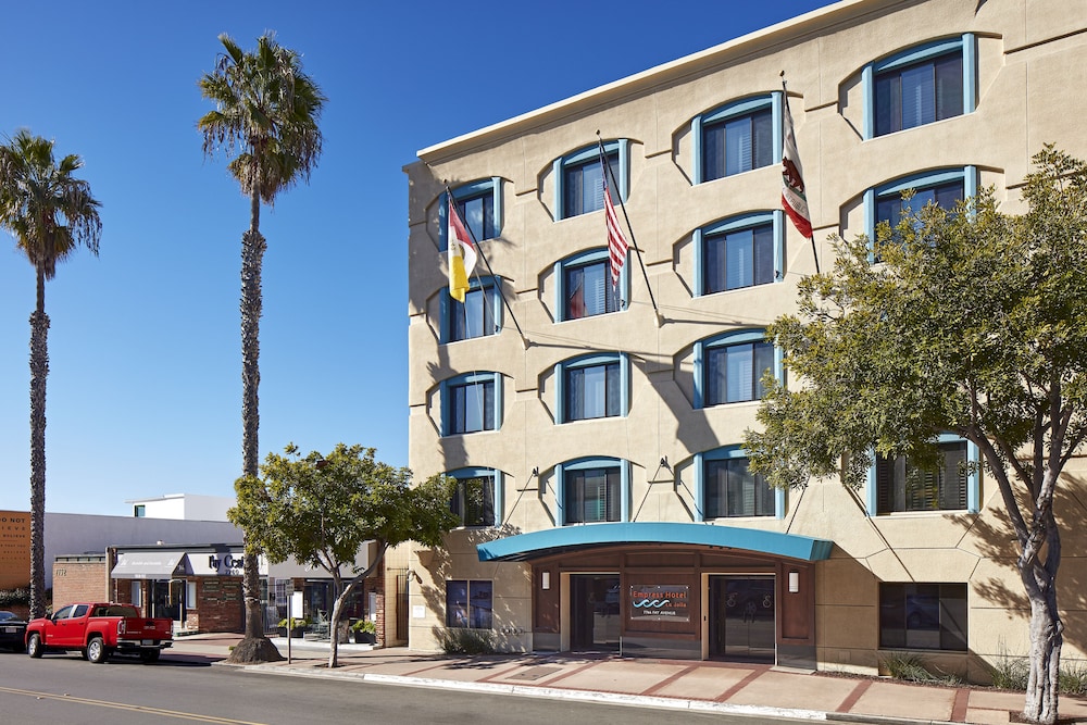 Empress Hotel of La Jolla 1/58