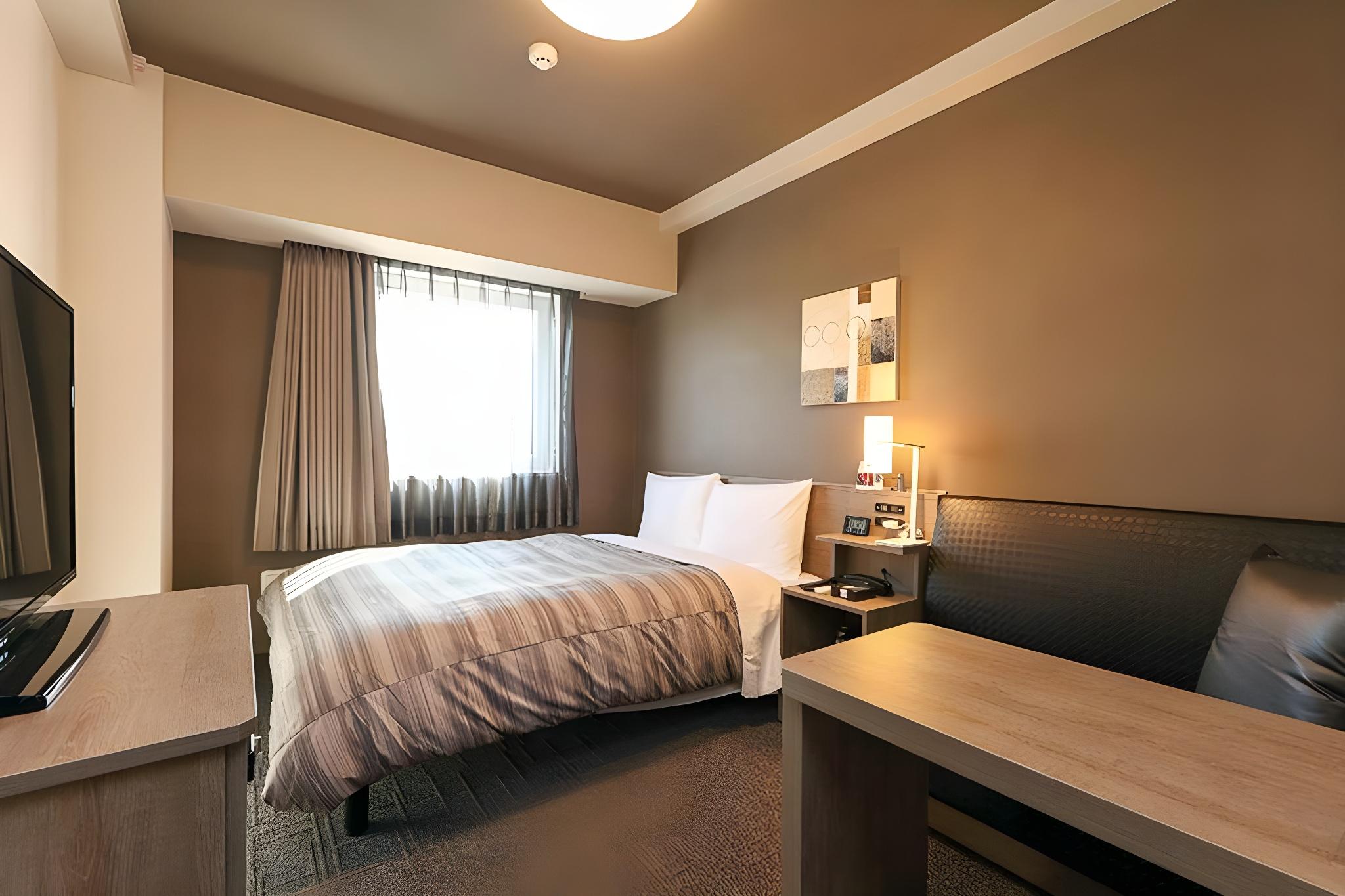 Comfort, Queen Bed