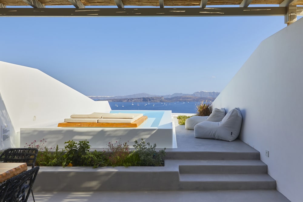 Phos The Boutique Luxury Hotel & Villas 14/50