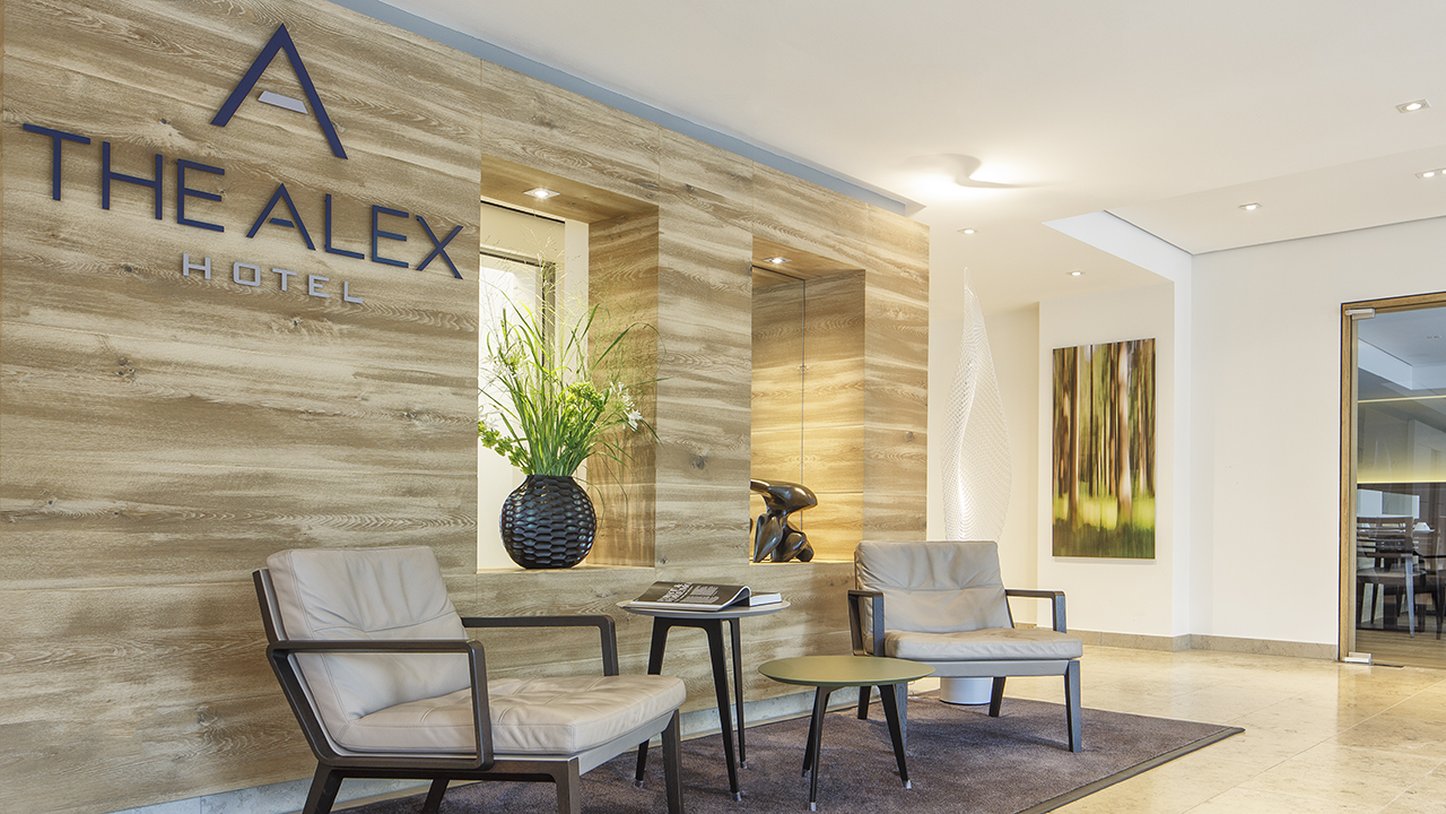 The Alex Hotel 7/12