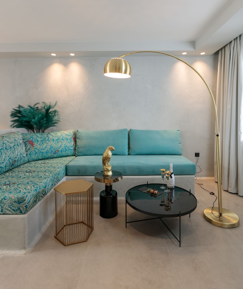Iphimedeia Apartments Suites 58/75