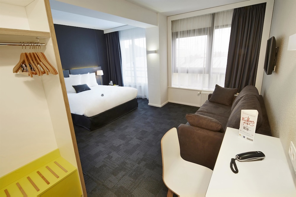 KYRIAD BREST CENTRE 28/44