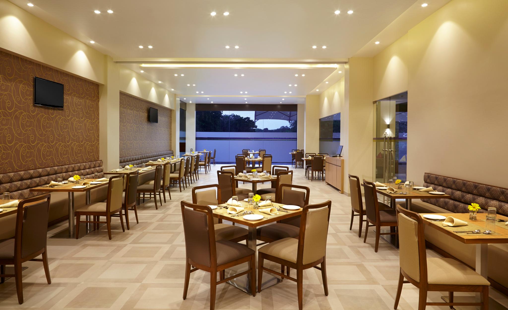 Click Hotel Junagadh 18/23