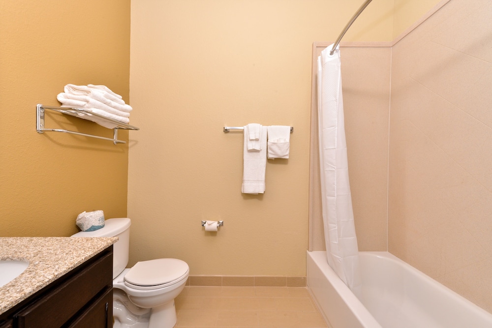 Mainstay Suites Meridian 13/43