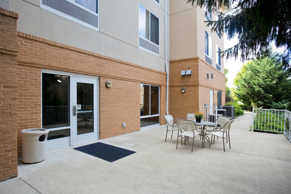 Fairfield Inn Suites Winchester 4/45