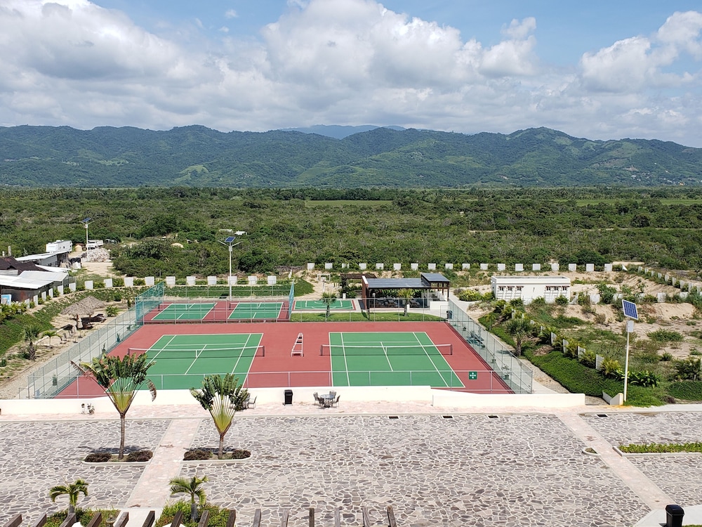Vivo Resorts 19/50