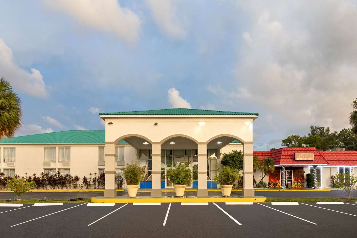 Days Inn by Wyndham Fort Pierce Midtown 6/55