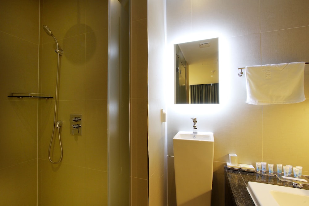 Royal Prime Hotel 40/50