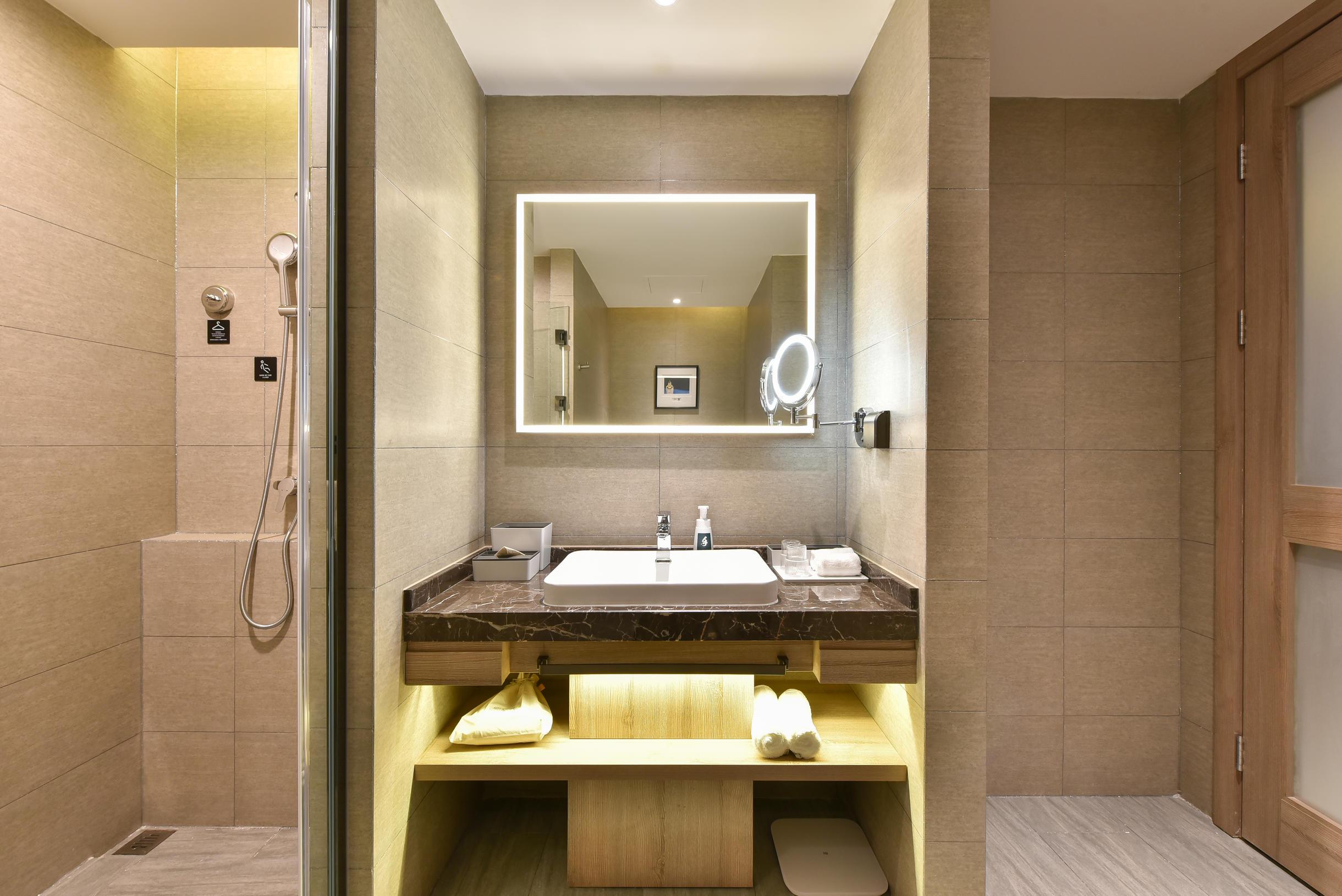 Atour Hotel Tianjin Binhai International Airport 25/27
