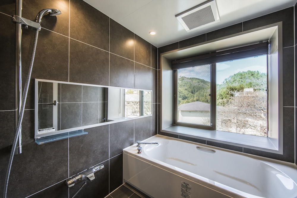 Ryokan Nenrinbo 48/50