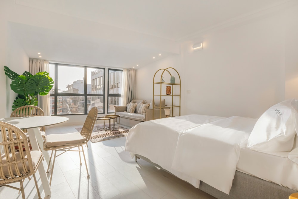 Ototo Luxury Living 17/50
