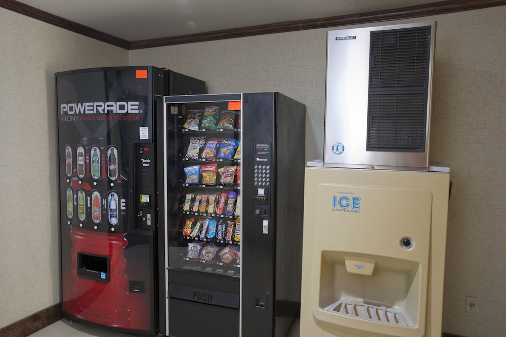 Holiday Inn Express New Albany 43/59