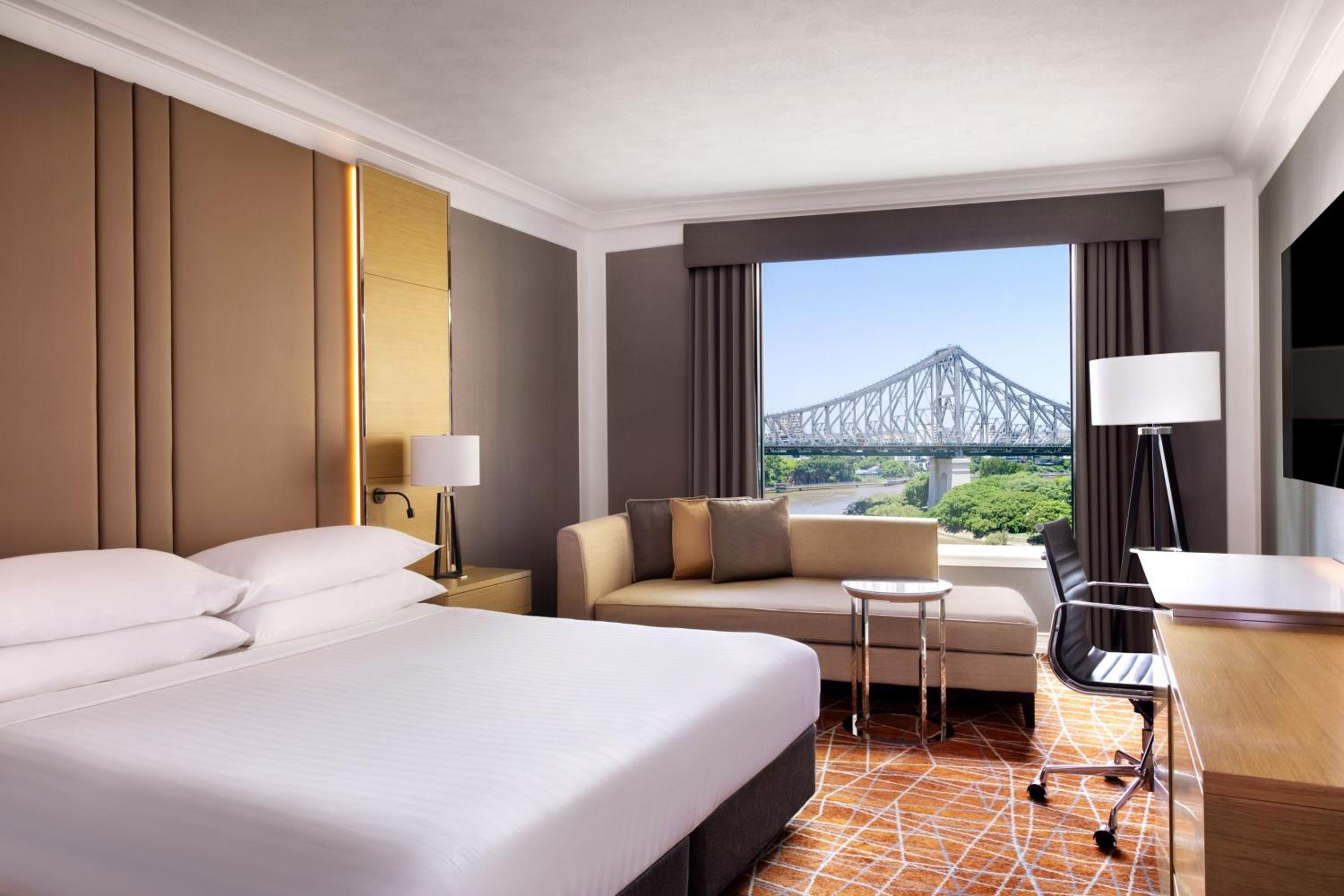 Story, Guest Room, King Bed, Bridge View