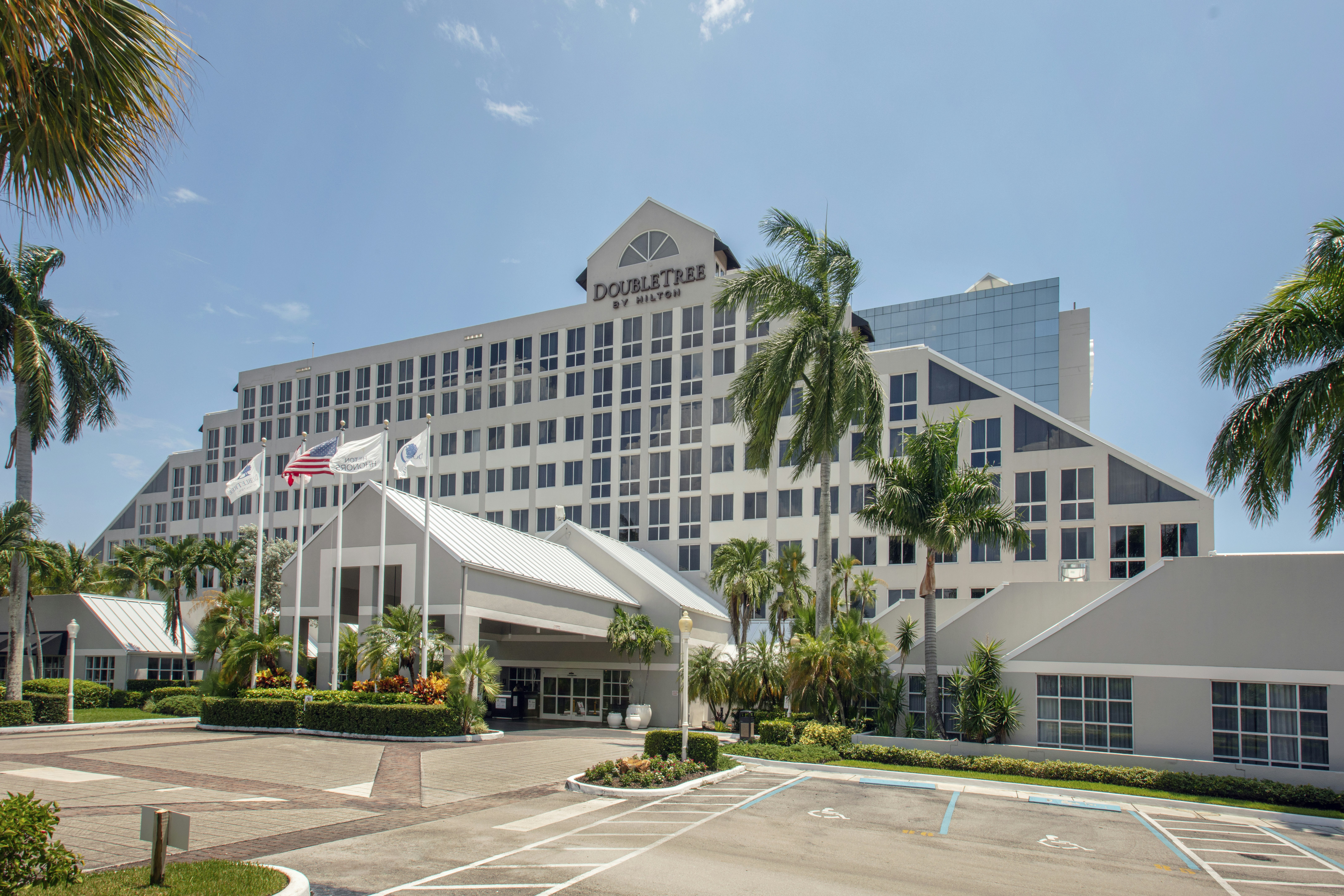 Doubletree by Hilton Deerfield Beach Boca Raton 58/62