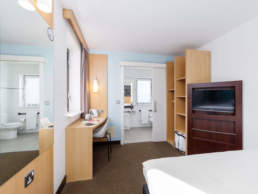 IBIS SOUTHAMPTON CENTRE 58/61