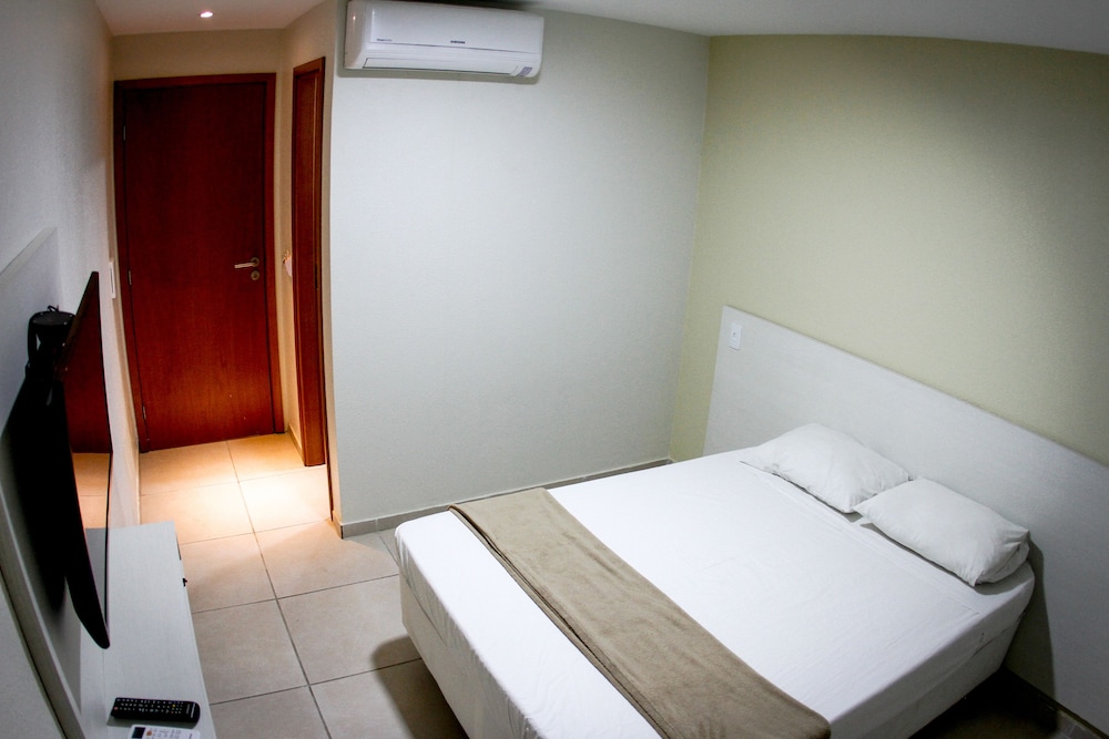 Rota 232 Hotel 12/25