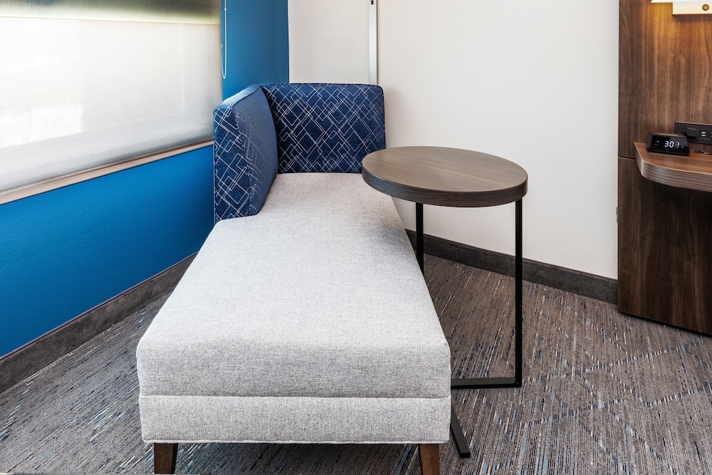 Holiday Inn Express & Suites - Houston SW - Rosenberg, an IHG Hotel 24/46