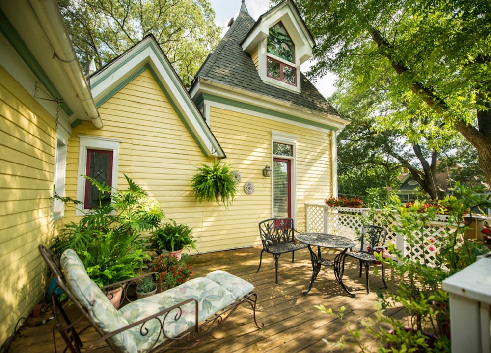 Sugar Magnolia Bed & Breakfast 27/34