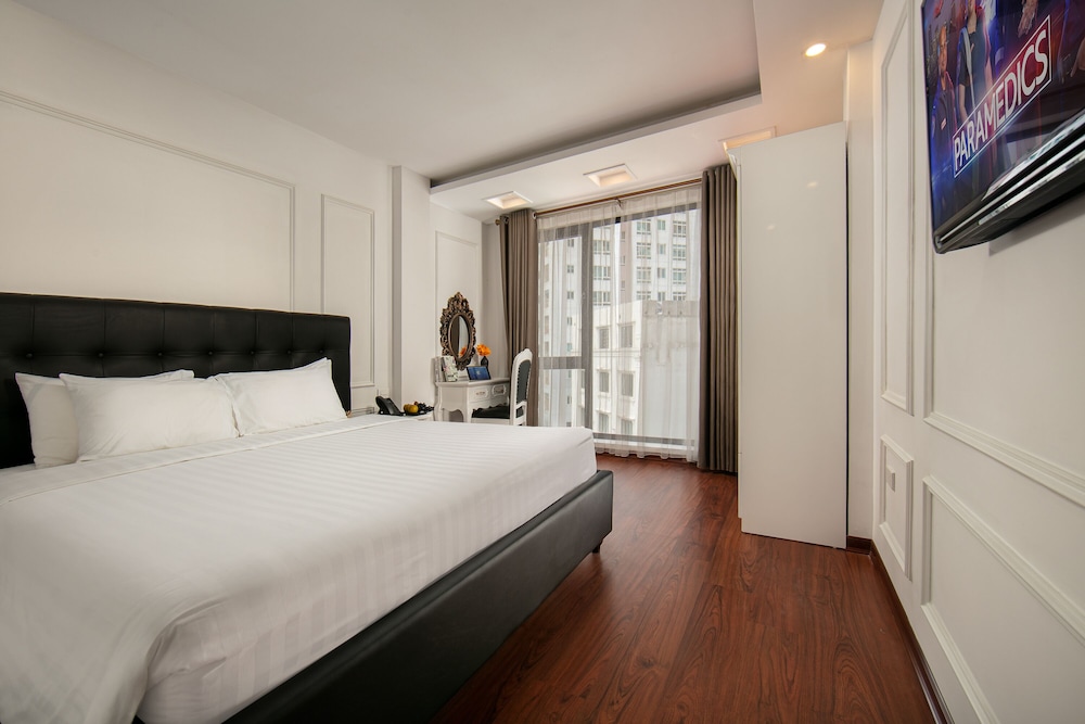 Mia Hotel 9/39