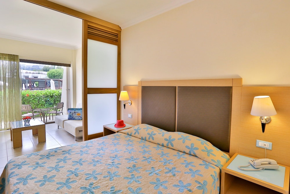Sol By Melia Cosmopolitan Rhodes 25/74