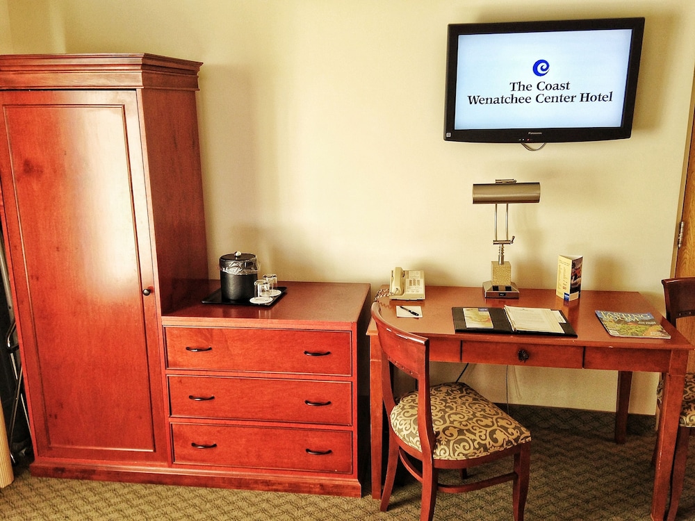 Coast Wenatchee Center Hotel 32/49