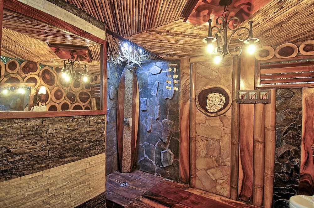 Ocho Artisan Bungalows 34/80