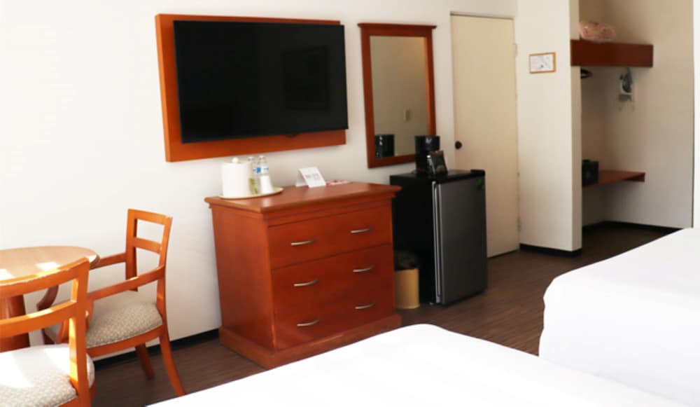 Standard, 2 Double Beds, Araiza Palmira 4/5