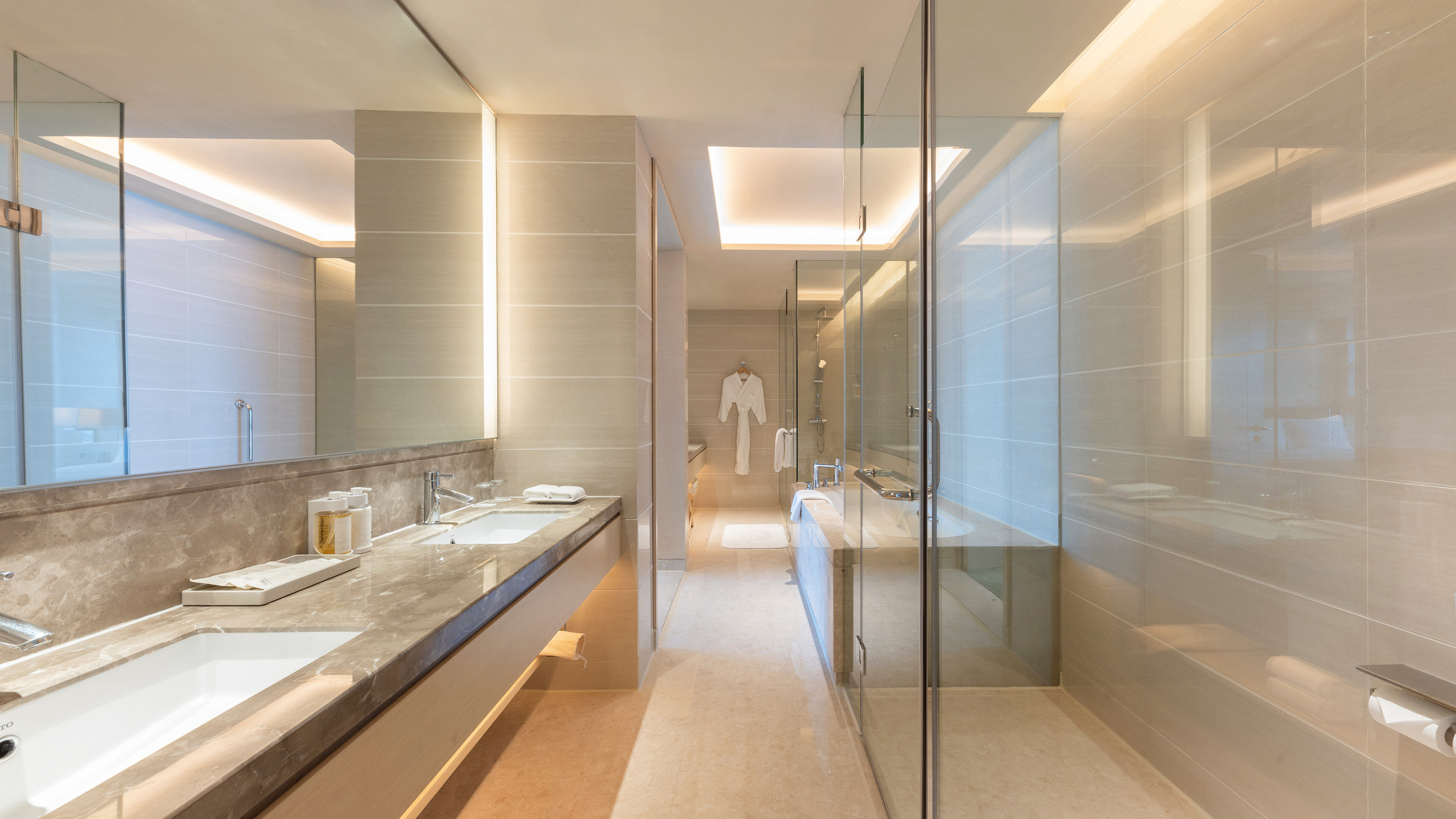 Holiday Inn Chongqing University Town 50/50