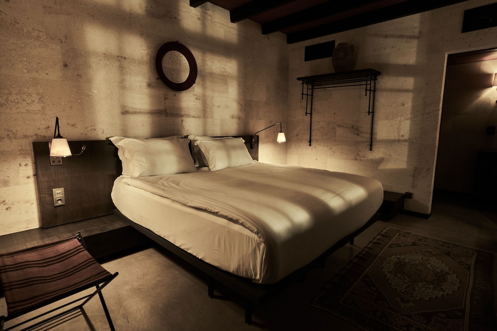 Carus Cappadocia 12/50