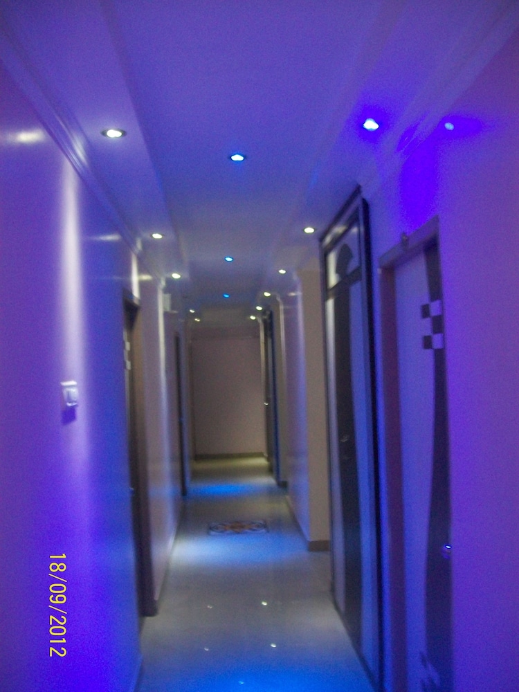 Hotel Viraat Inn 30/50