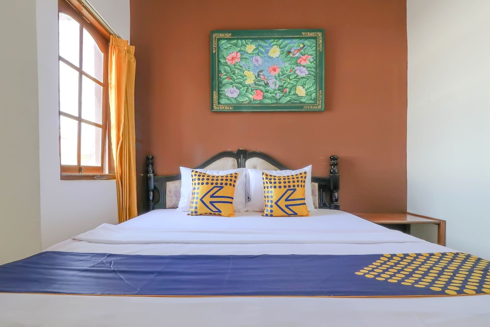 SPOT ON 1927 Hotel Candra Adigraha 9/20