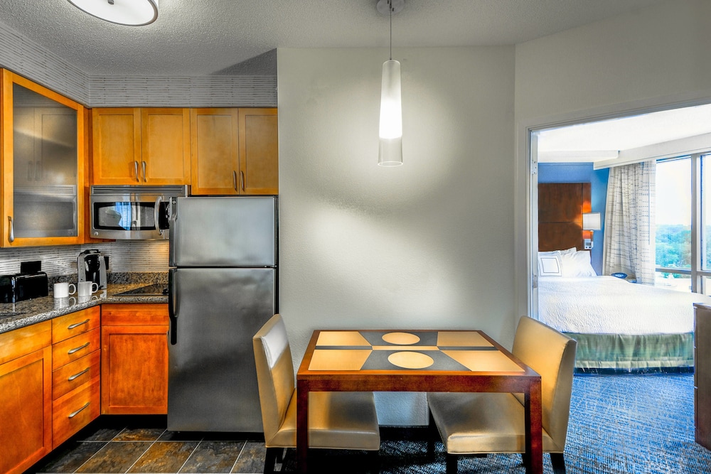 Residence Inn by Marriott Arlington Courthouse 26/29