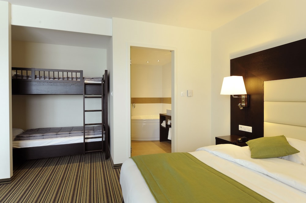 Hotel Charleroi Airport Van Der Valk 5/59