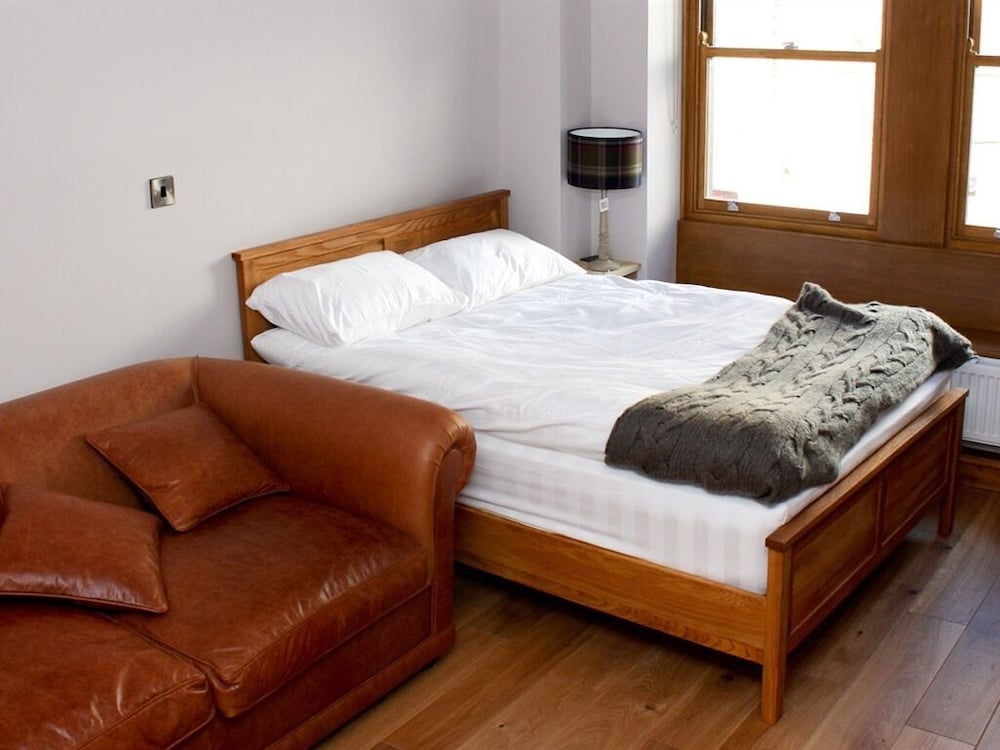 The Rooms at the Nook 23/45