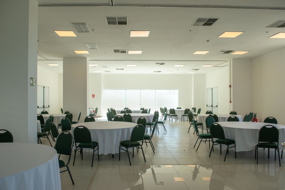 Americas Barra Hotel 51/61