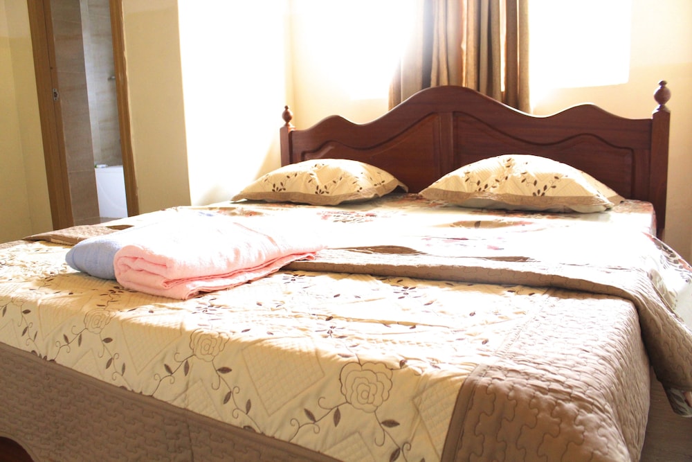 Yambi Guesthouse 17/50