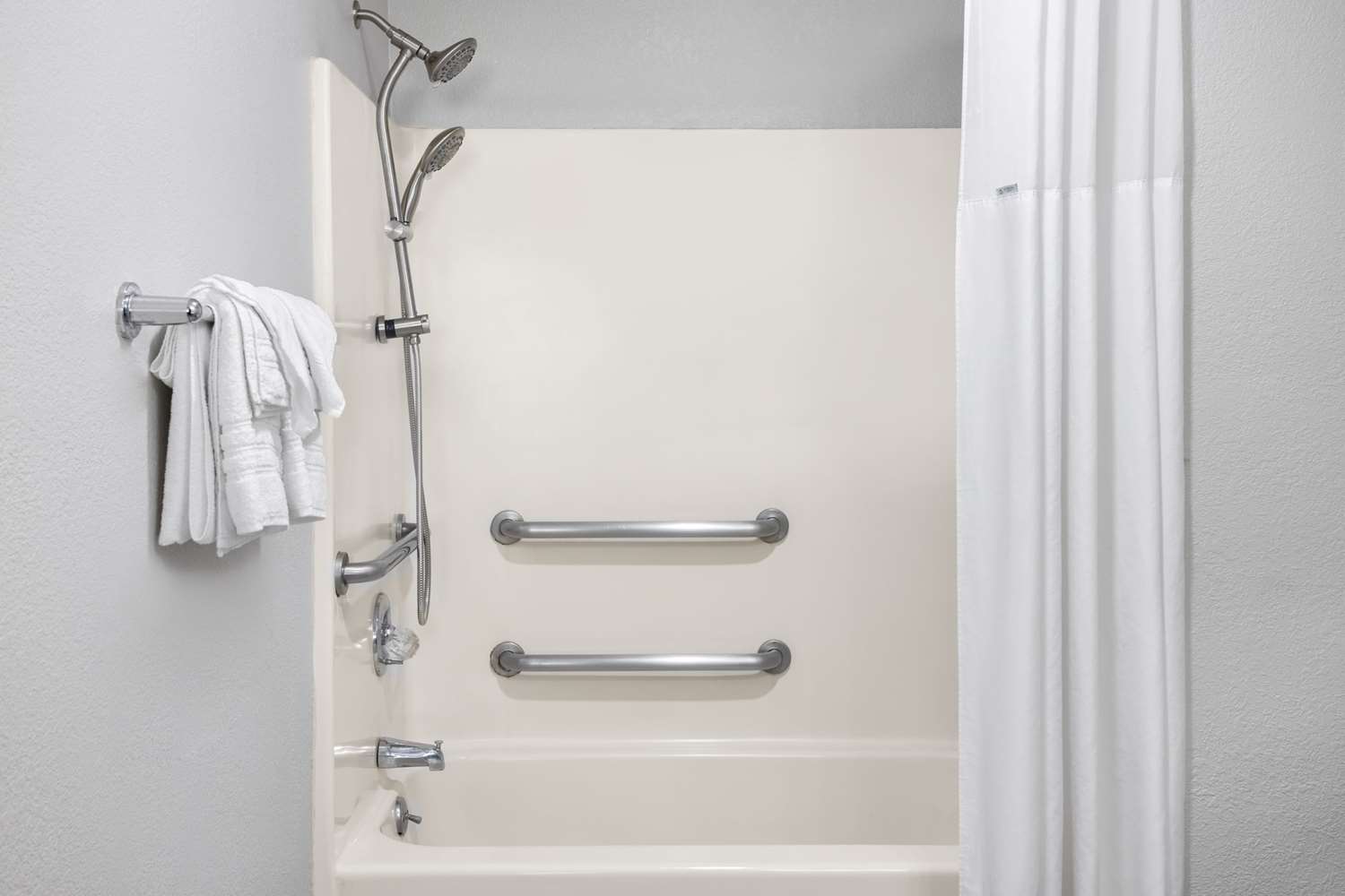 Days Inn by Wyndham Wurtsboro 20/20