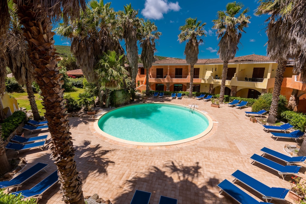 Palau Green Village 6/68