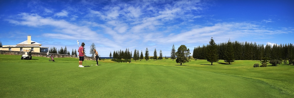 Governors Lodge Resort Hotel 59/69