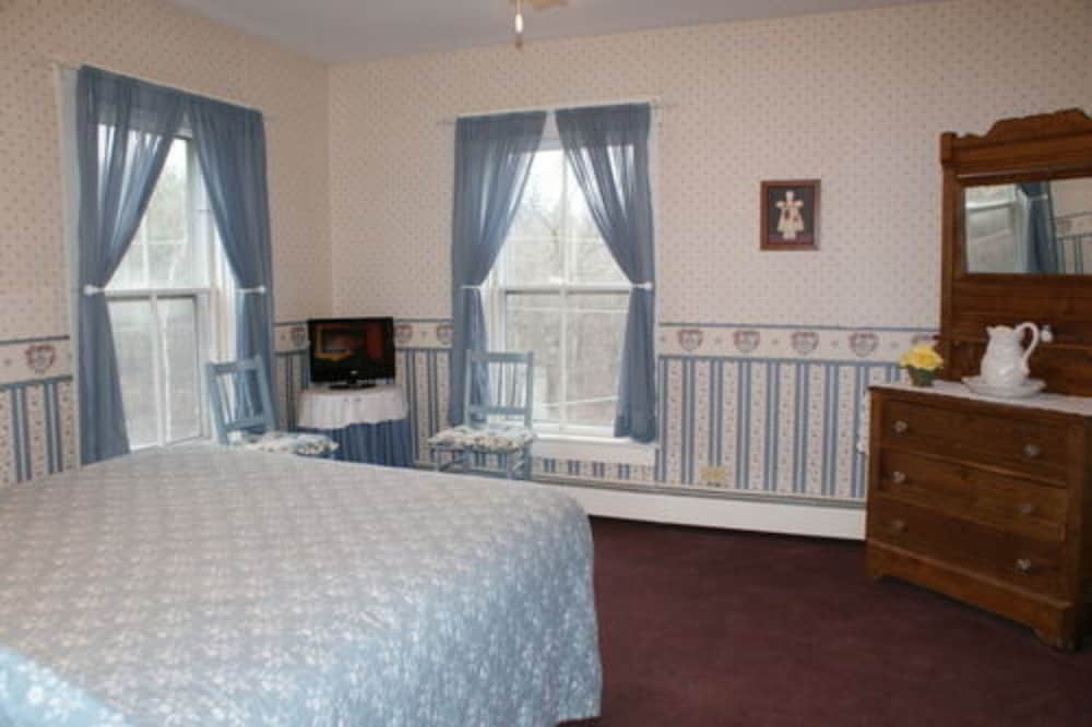 Echo Lake Inn 18/71