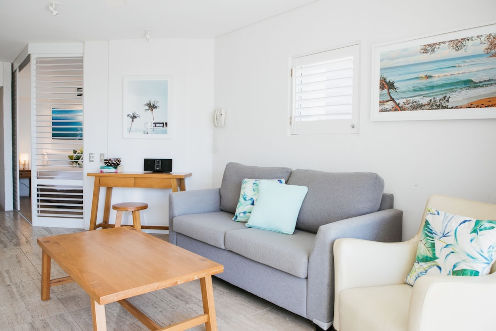 NOOSA BLUE RESORT 46/76