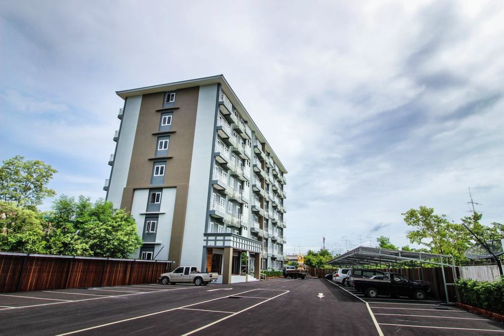 Tai-Shan Suites 5/51