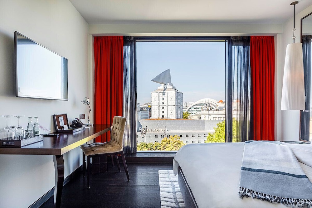 Hotel Zoo Berlin 14/63