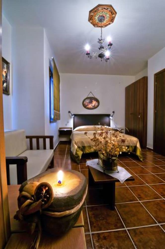 Petradi Hotel 49/75