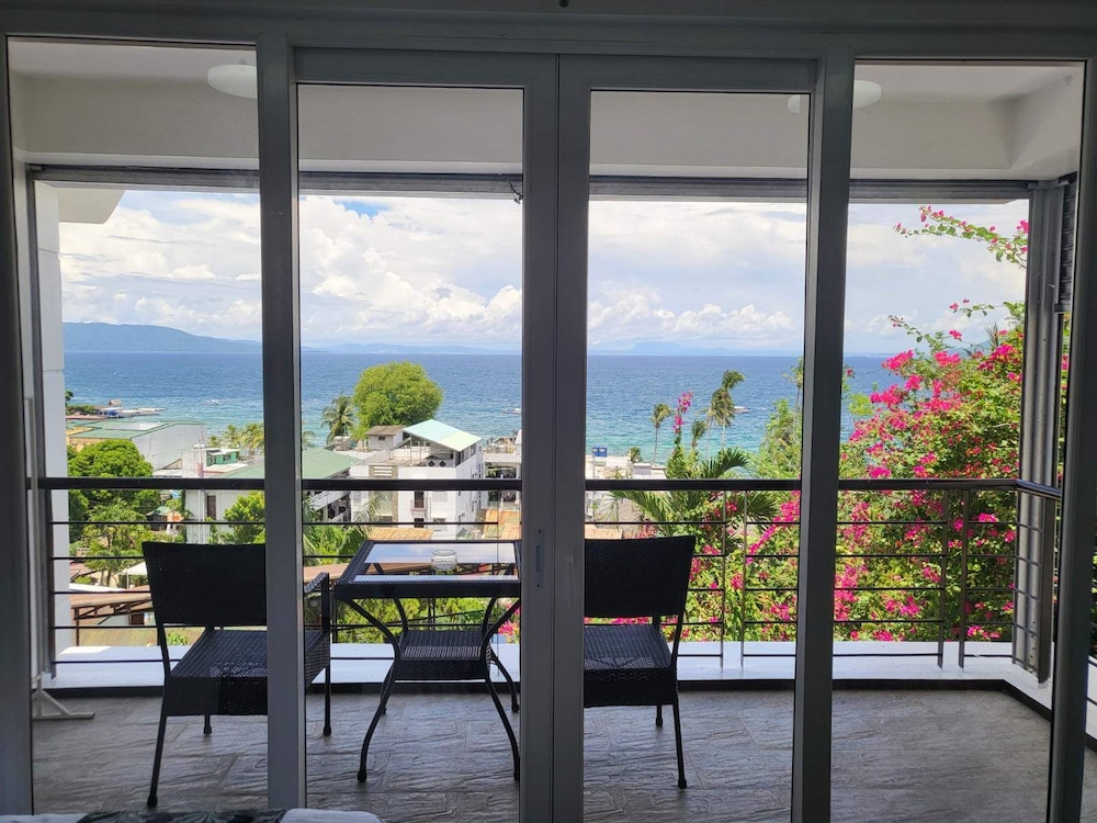 Manarra Seaview Resort 38/67