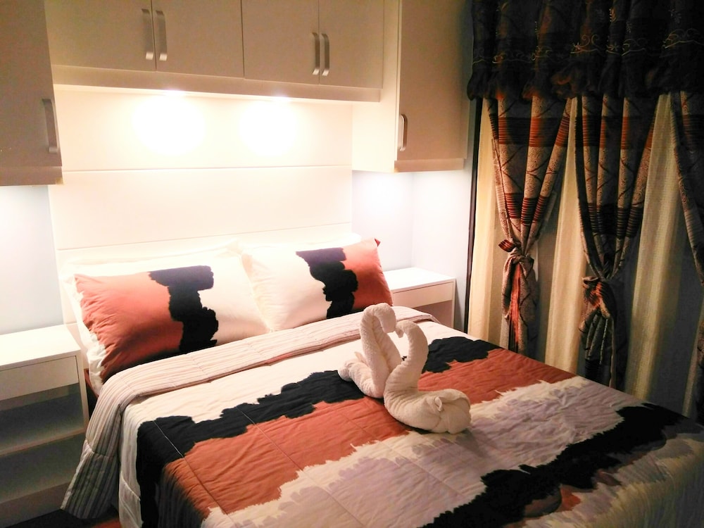 1 Bedroom Deluxe Condo At Apartelle D' Oasis 20/50